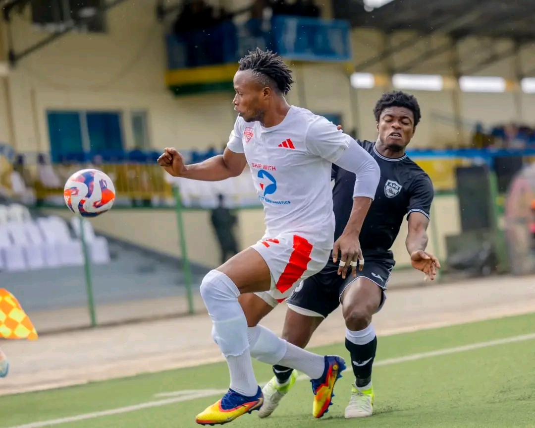 Rwanda Premier League yahannye abakinnyi babiri bazira imyitwarire idahwitse n’imihango itemewe