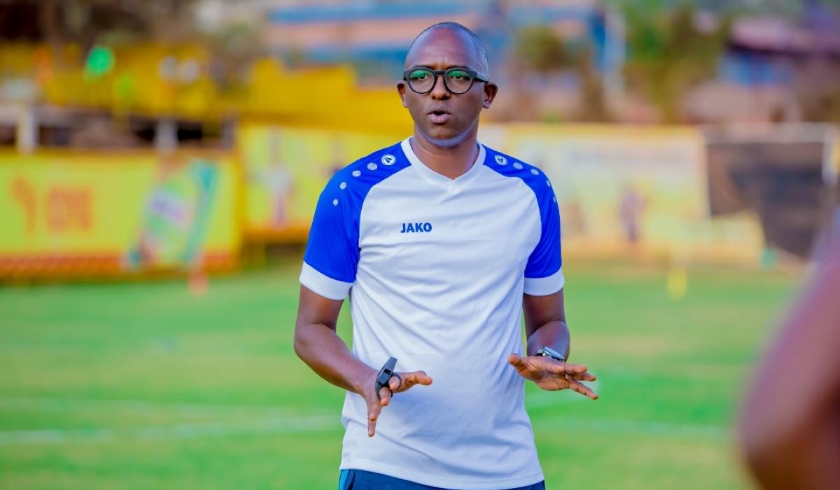 Bidasubirwaho FERWAFA yemeje ko Haringingo atoza Rayonsport