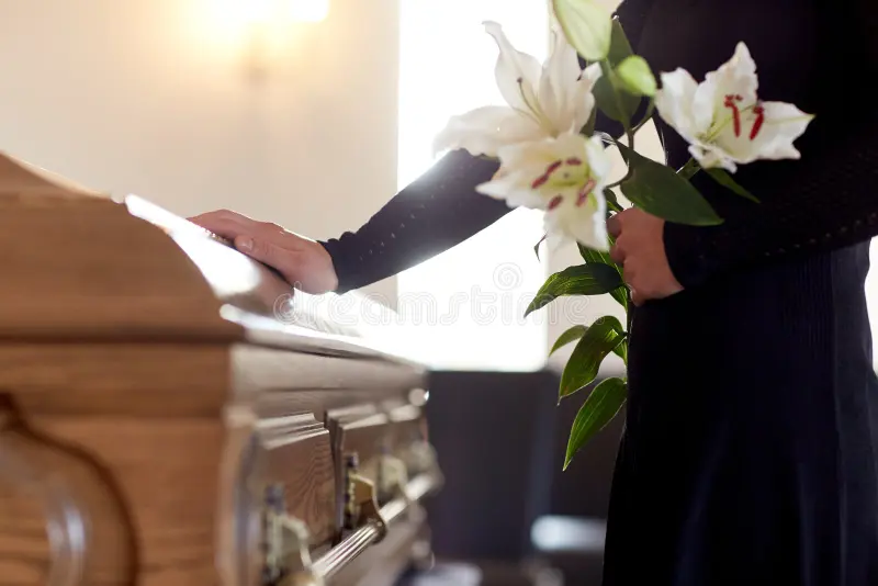 Young woman wakes up inside coffin during her funeral in Guatemala